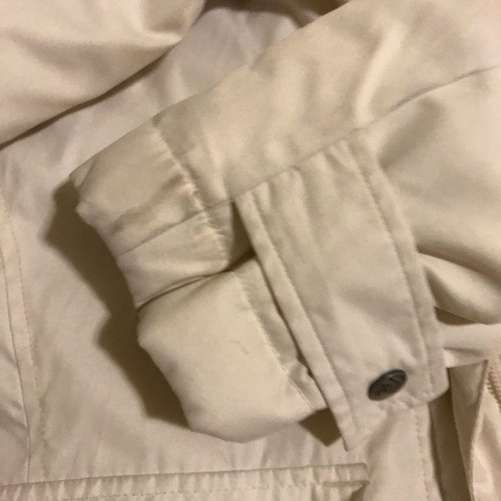 Women’s Columbia Down Jacket with Detachable Hood - Picture 10 of 16